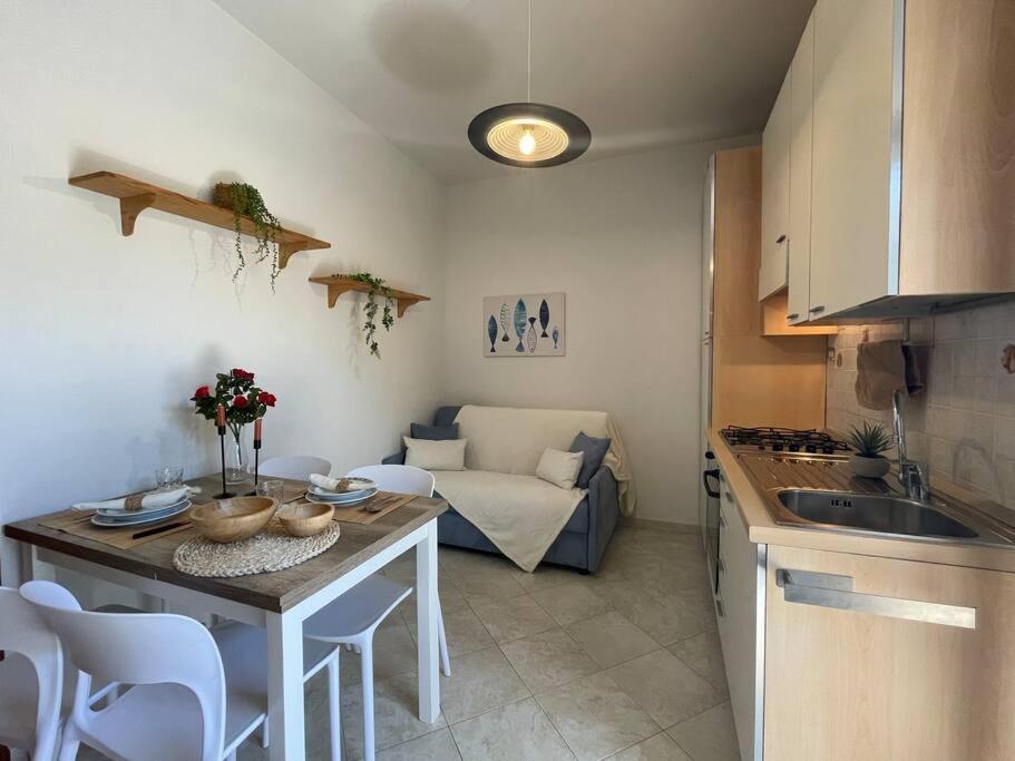 Apartamento Free Parking Casa Con Giardino - Centro Mare A 5 Minuti Pietra Ligure Exterior foto